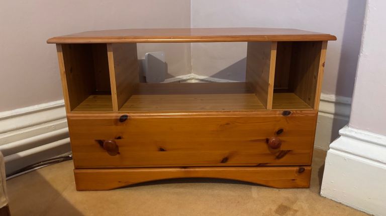Flat pack Wood TV corner Stand with Storage Drawer – Good Condition