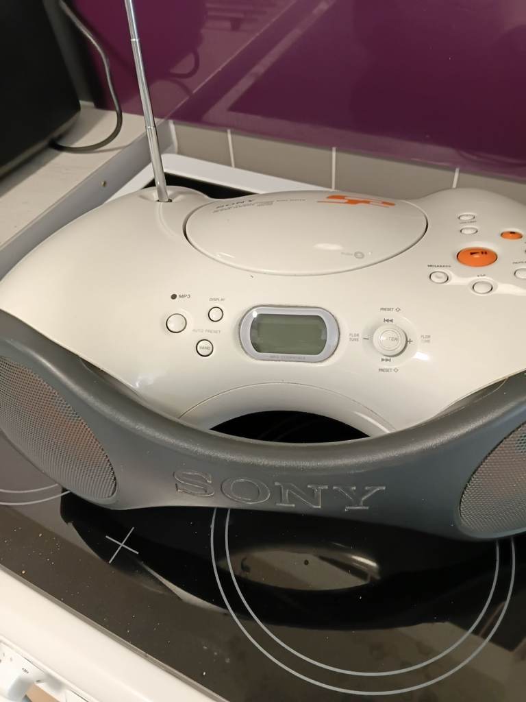 Sony radio and cd player 