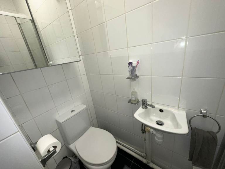 Studio flat - Shirley - BILLS INC - Available 27th February 2026