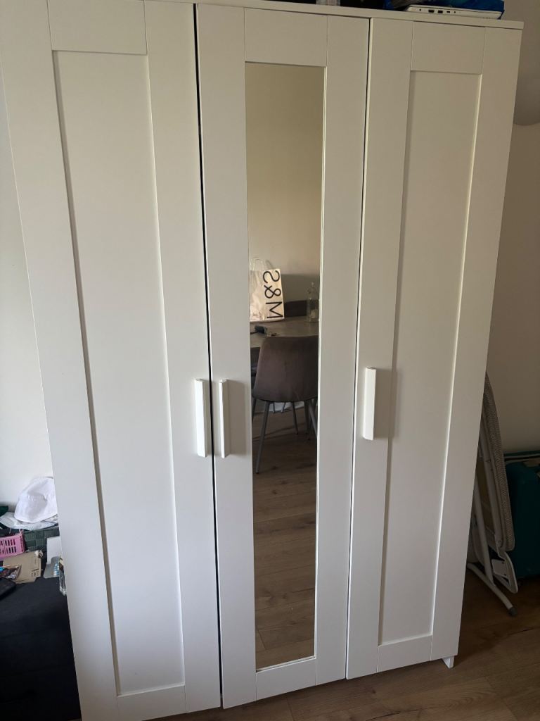 3 Door Wardrobe with Mirror – White – Excellent Condition
