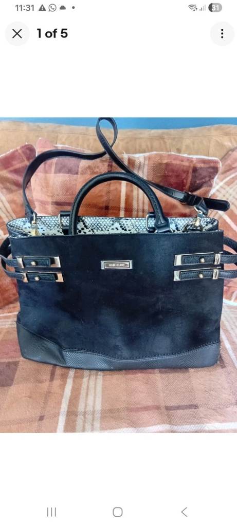 Black river island bag