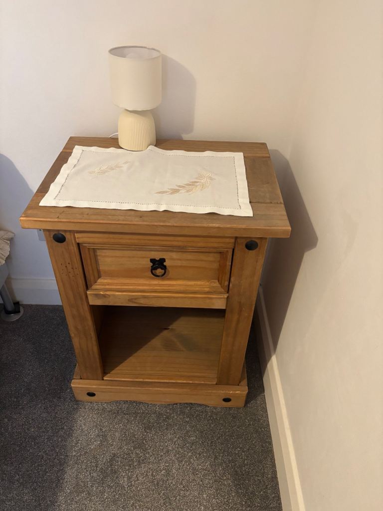 Chest of drawers and locker