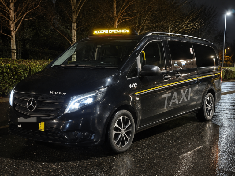 Mercedes-Benz, VITO, MPV, 2022, Automatic, 1749 (cc), 5 doors taxi