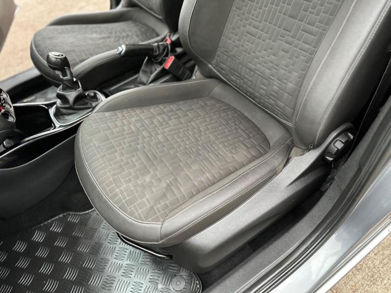 2017 Vauxhall Corsa 1.4 ecoFLEX SE 5dr HATCHBACK PETROL Manual