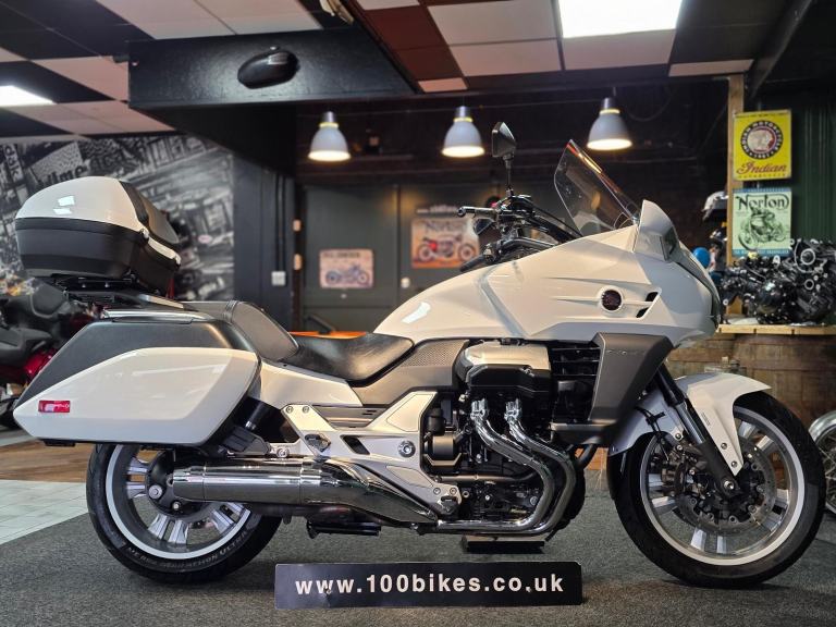 2016 HONDA CTX1300 COMFORT PACK 14,000 MILE'S 