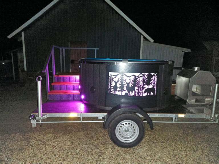 Mobile Wood-Fire hot tubs and saunas