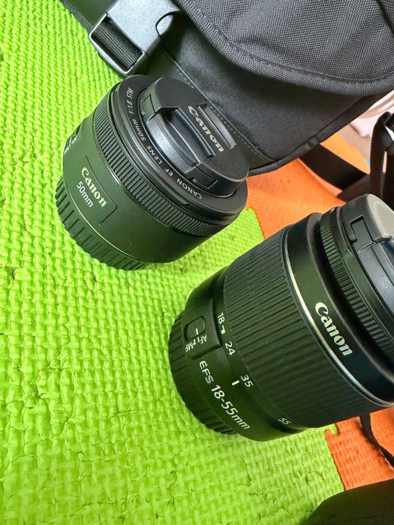 Canon 2000D