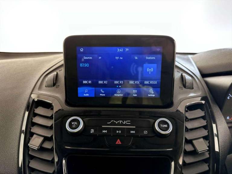 2022 Ford Transit Connect 1.5 240 EcoBlue Limited Panel Van 5dr Diesel Manual L1 Euro 6 (s/s) (12...