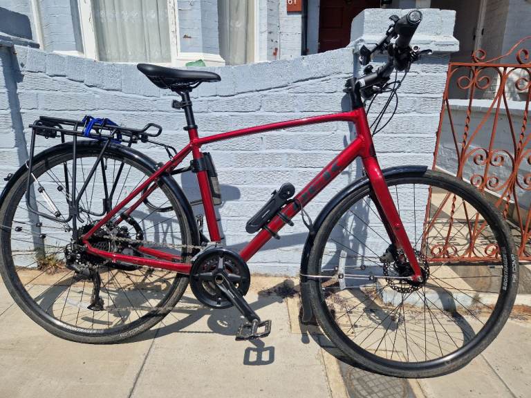 Trek Hybrid Bike – Good Condition, Ready to Ride