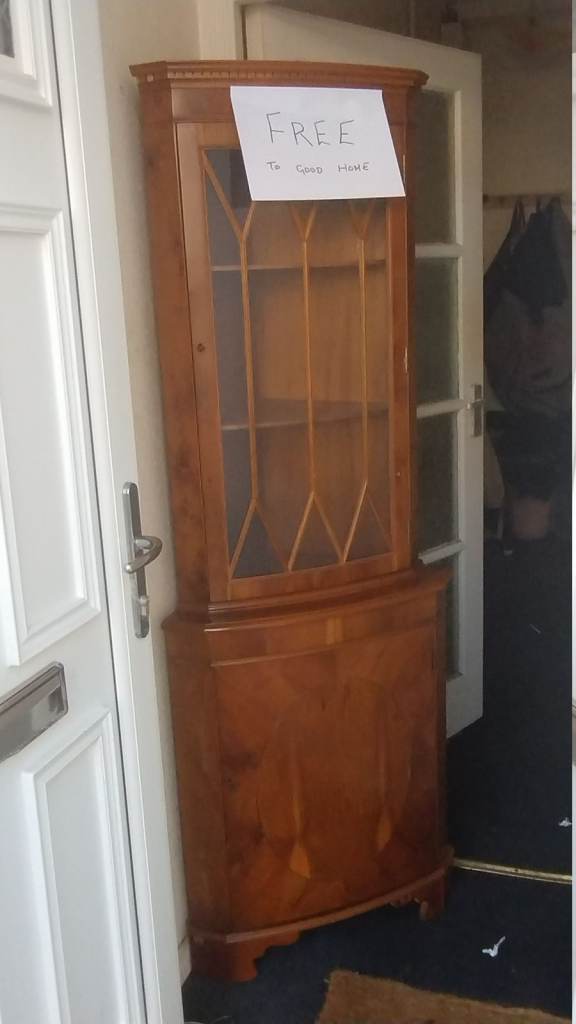 corner cabinet