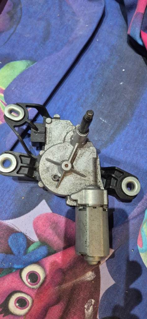Vw polo 2012 rear wiper motor 