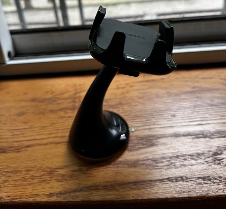 Samsung Car Phone Holder – Black, Good Condition