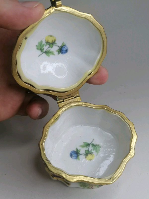 Spain style Vintage trinket box. 3- inch 