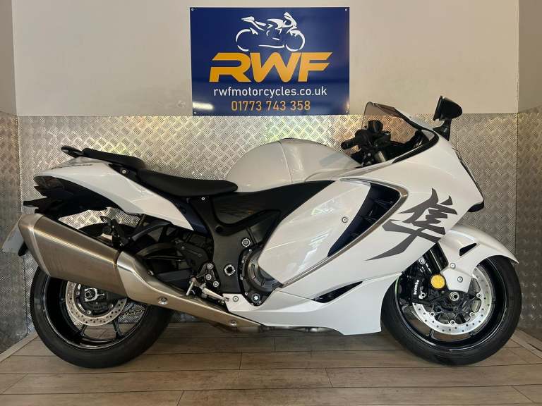 SUZUKI GSX 1300 R HAYABUSA, 2022, SUPERB COND, ONLY 1,889 MILES, FULL SUZUKI SH