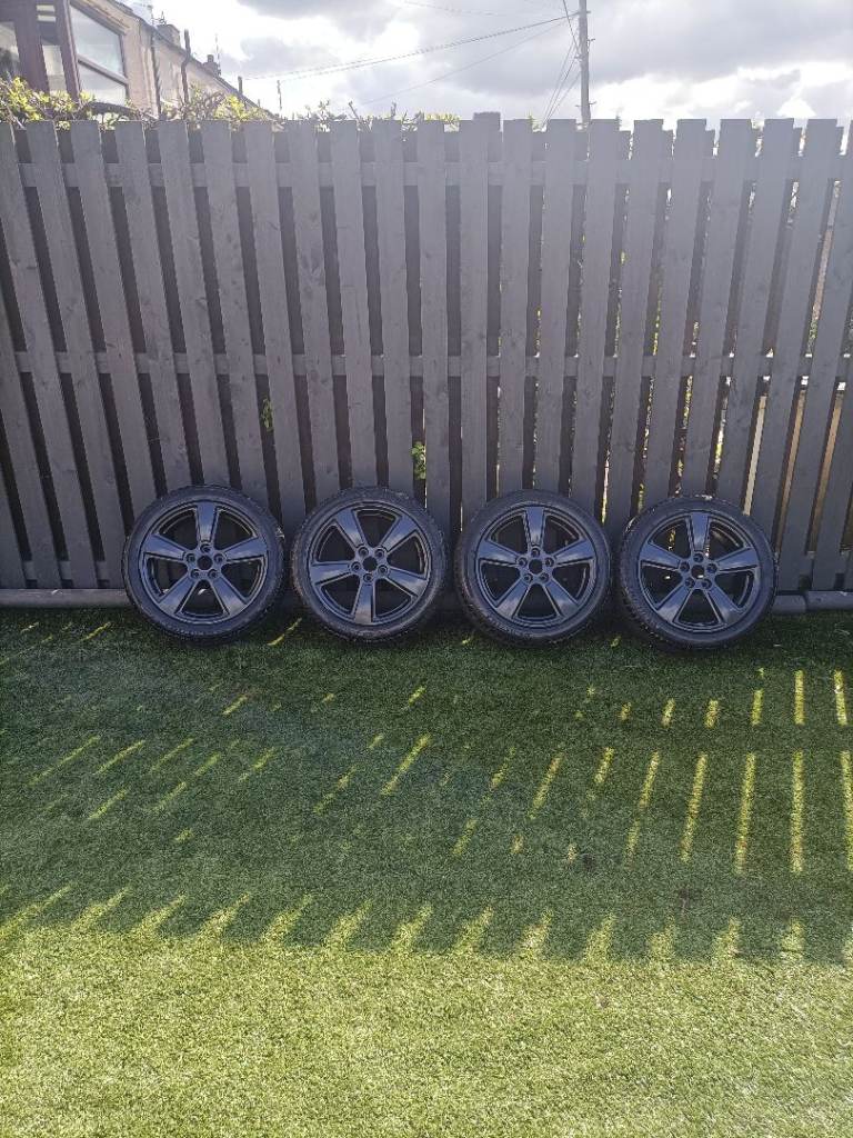 Alloy wheels and tyres 