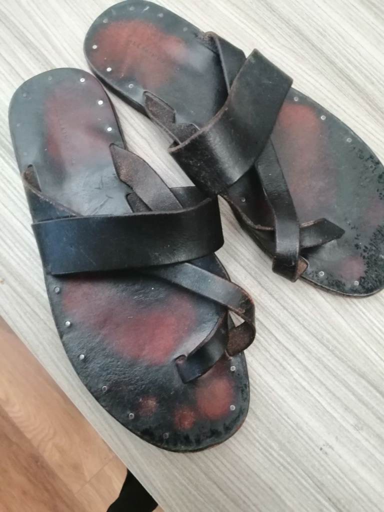 Men's Black Leather Sandals – Fair Condition