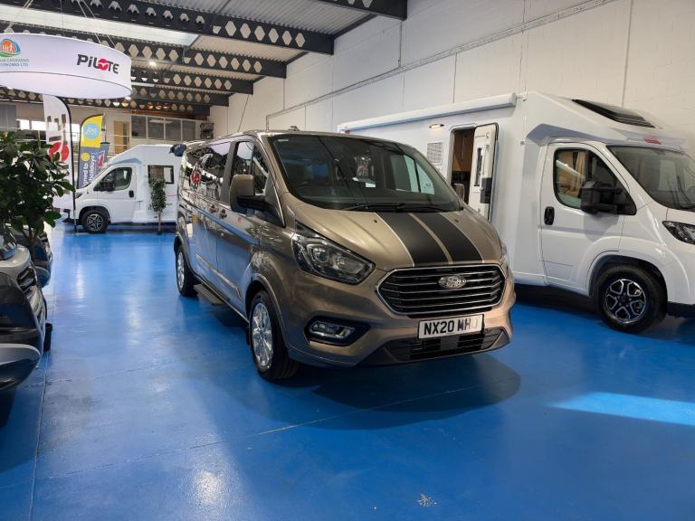 Ford Tourneo Custom 2.0 320 EcoBlue Titanium Minibus Double Cab 5dr D... 2020/20