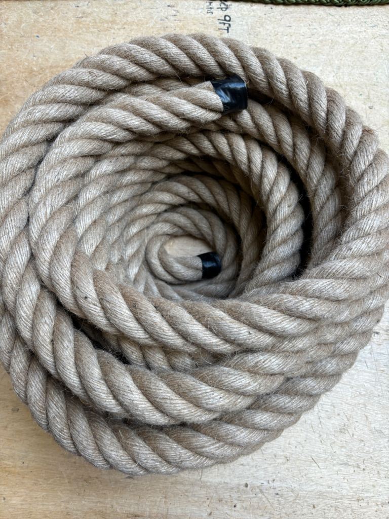 Brand new 40mm natural jute rope x 15 metres 