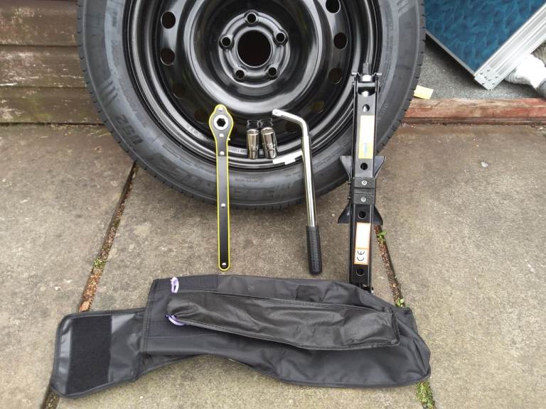 Dacia duster wheel & tyre