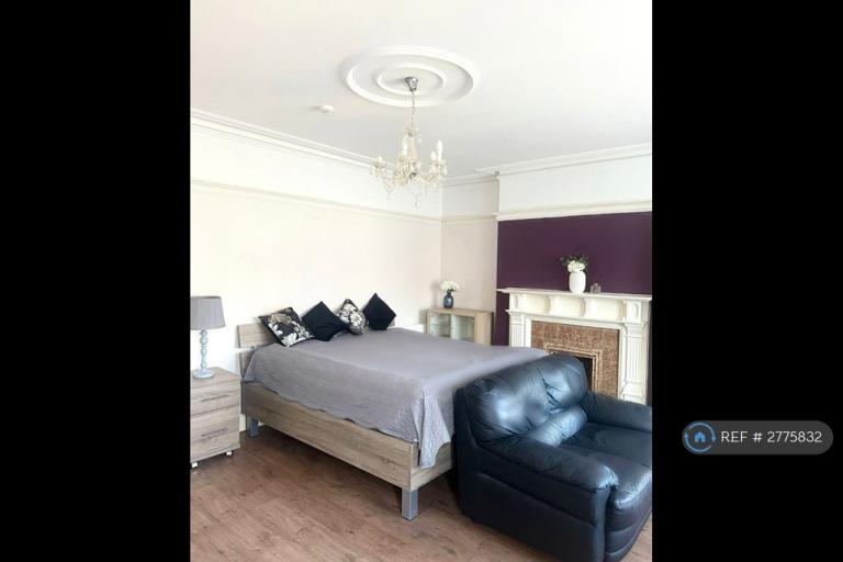 1 bedroom in Wyndham Avenue, Margate, CT9 (#2775832)