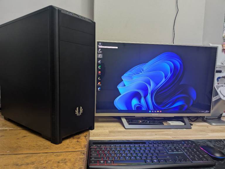 GAMING PC FENIX i5 6500 GTX 1060 6GB 256GB NVME SSD 1TB HDD 16GB RAM 24" MONITOR GTA COD FORTNITE