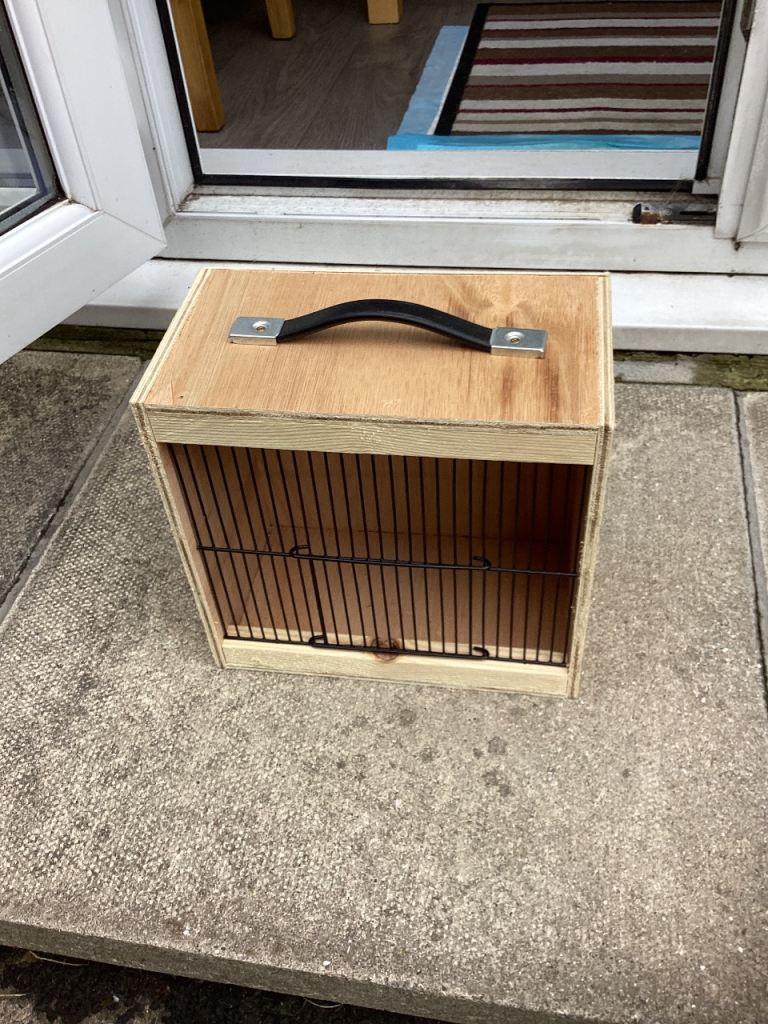 Wood bird carrying cage