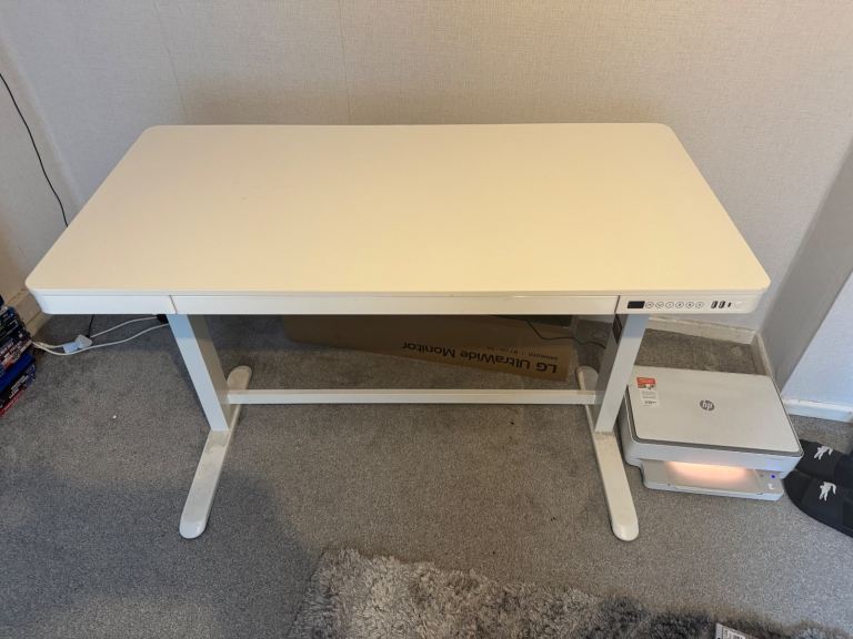Standing desk 