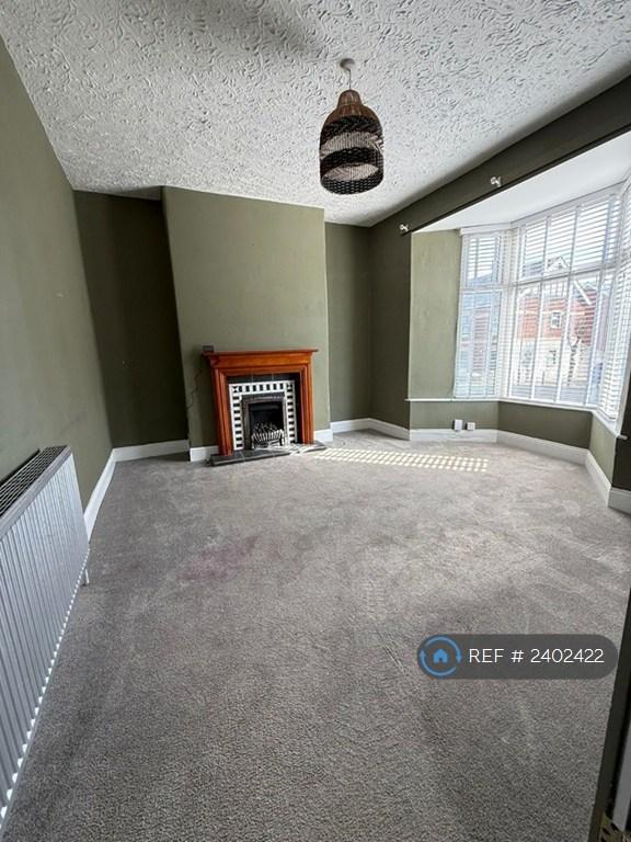 4 bedroom house in Laira Bridge Road, Plymouth, PL4 (4 bed) (#2402422)