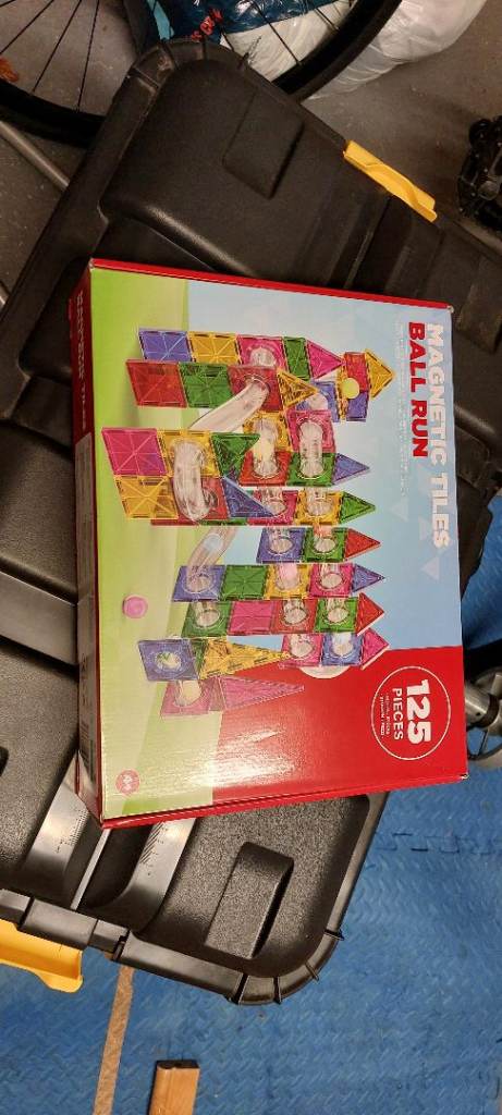 Magnetic Tiles Ball Run 