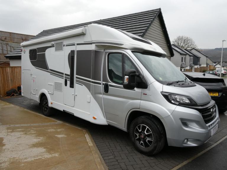 Carado T447 4 berth fixed beds large garage motorhome for sale