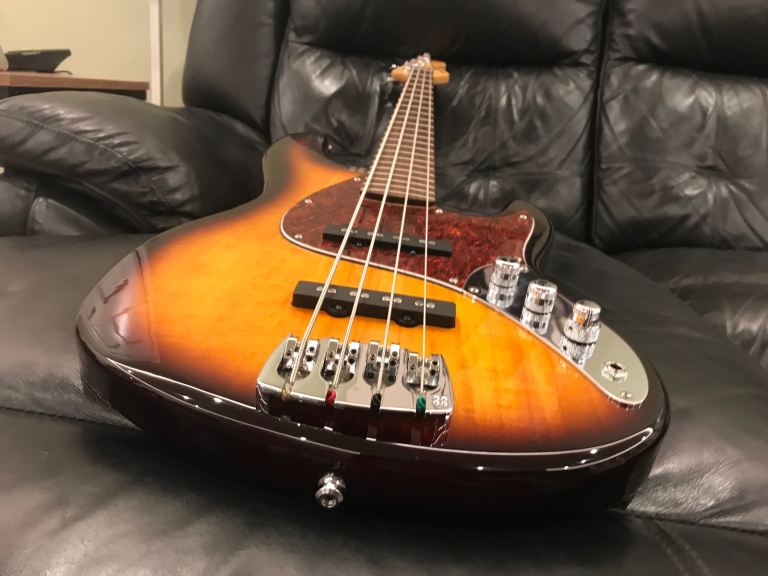 Sandberg Electra TT High Gloss Tobacco Sunburst Electric Bass Guitar, awesome!