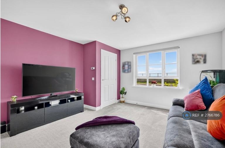 3 bedroom house in Lochleven Crescent, Kilmarnock, KA3 (3 bed) (#2766786)