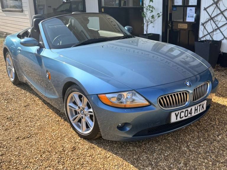 2004 04 BMW Z4 3.0L 2D  AUTO  228 BHP