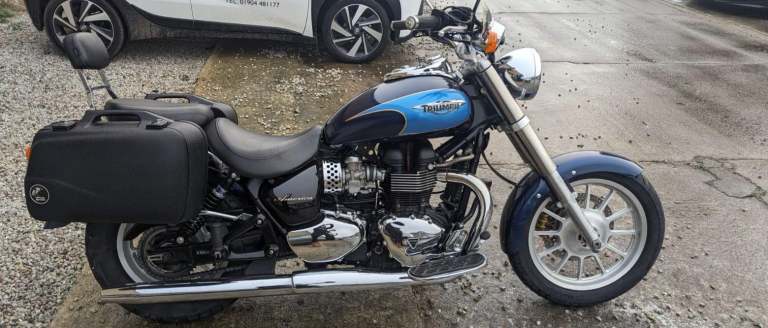 2008 08 TRIUMPH BONNEVILLE AMERICA 865 BLUE CLASSIC CUSTOM CRUISER PANNIERS