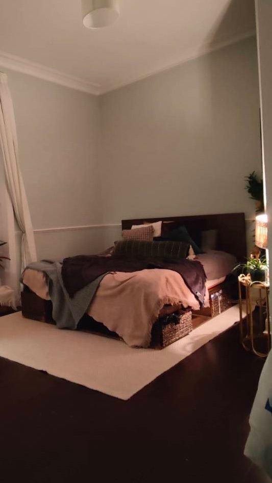 Kingsize Lux Mattress & Wooden Frame with Drawers