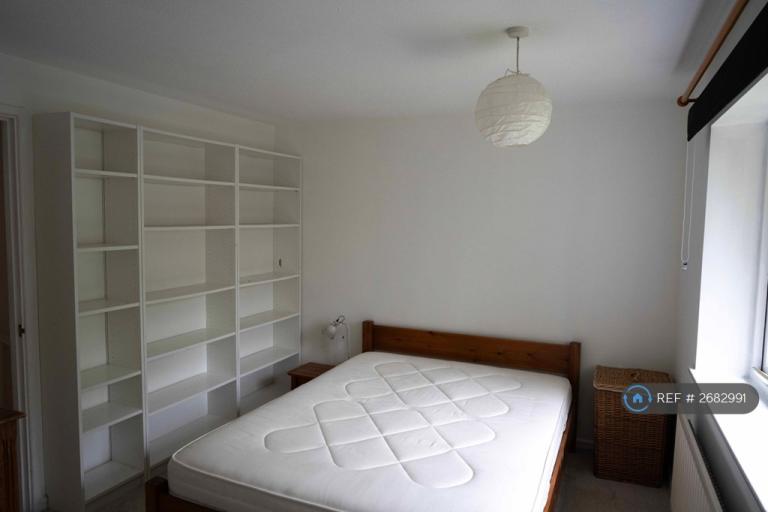 3 bedroom house in Ablett Close, Oxford, OX4 (3 bed) (#2682991)