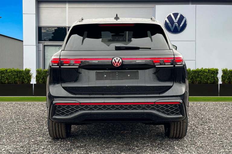 2025 Volkswagen Tiguan 1.5 TSI eHybrid 19.7kWh R-Line DSG Euro 6 (s/s) 5dr SUV Automatic