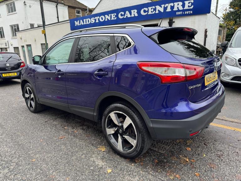 2015 Nissan Qashqai 1.6 dCi N-Tec+ 5dr Xtronic HATCHBACK Diesel Automatic