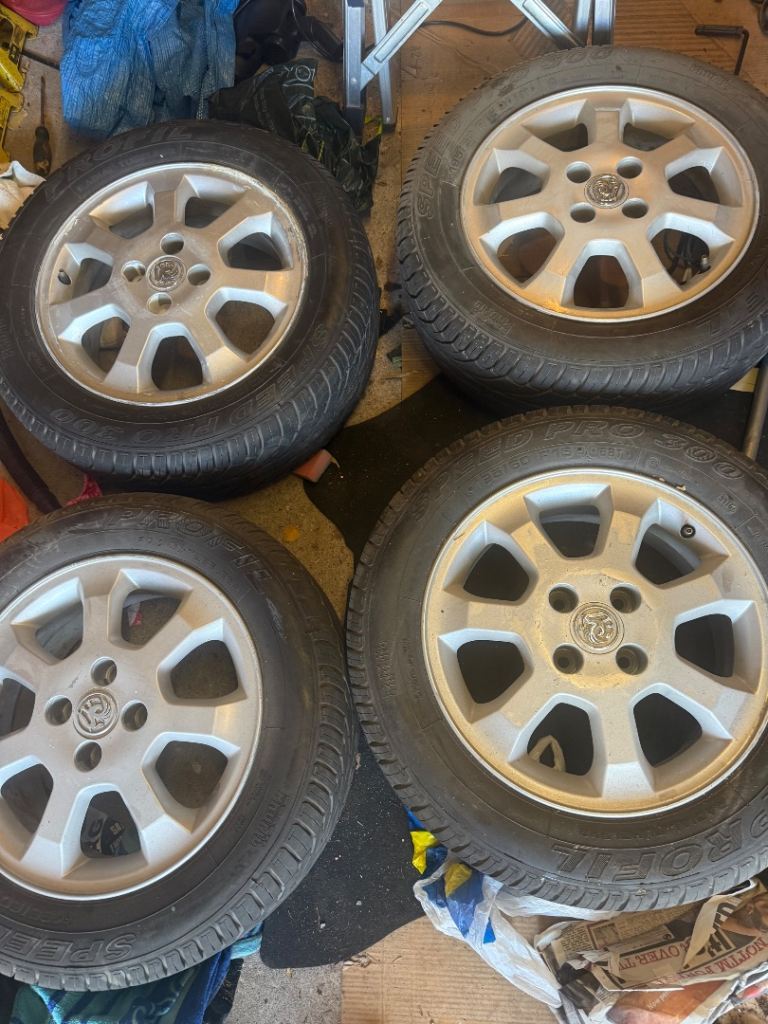 Vauxhall 15 inch Alloy wheels & Tyres x4