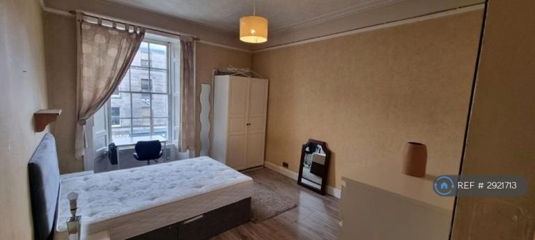 5 bedroom flat in Rankeillor St, Edinburgh, EH8 (5 bed) (#2921713)