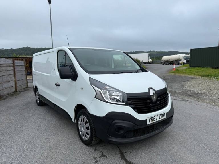 2017 Renault Trafic 1.6 dCi ENERGY 29 Business Panel Van 5dr Diesel Manual LWB Standard Roof Eu P...