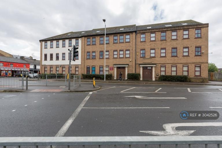 1 bedroom flat in Lincoln Road, Peterborough, PE1 (1 bed) (#3042526)
