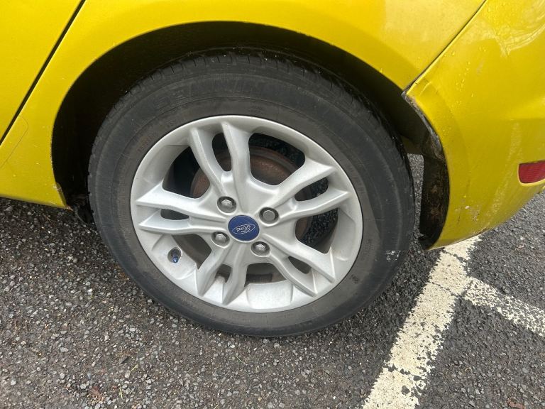 Ford 2015 Fiesta 1.5 Diesel. Cat N. Cheap car 