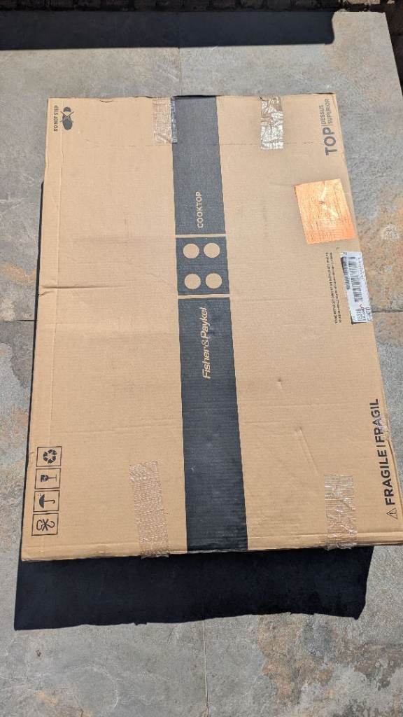 Fisher & Paykel CE704DTB1 70cm Ceramic Hob Black New Unused Boxed