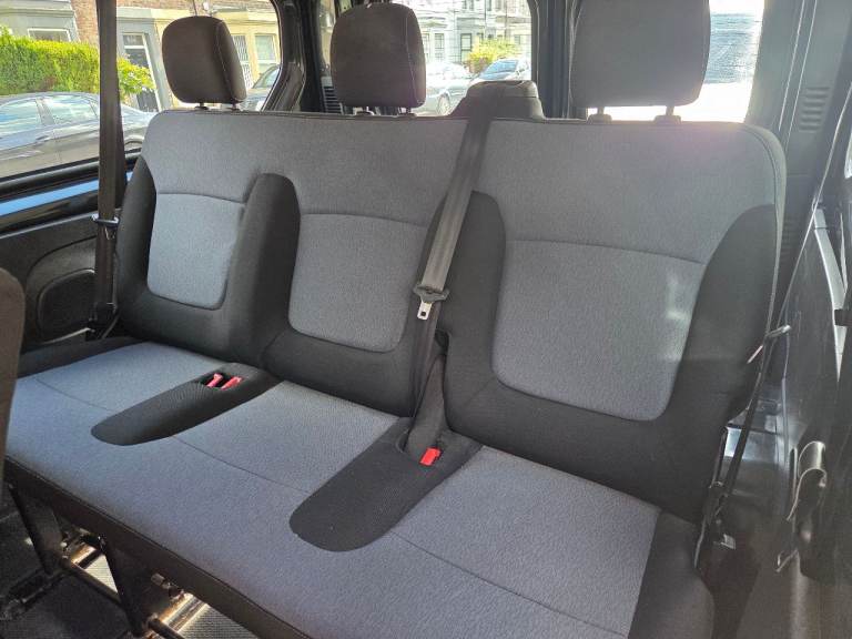 Vauxhall Vivaro Renault Traffic Minibus Seats x 6