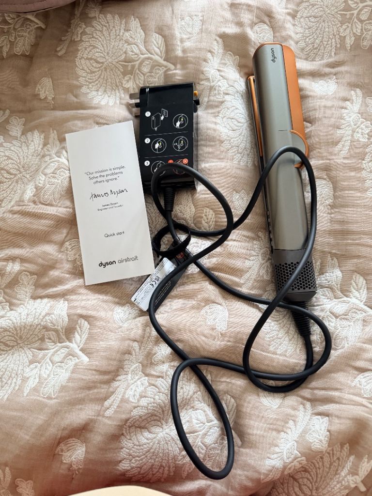 Dyson Airstrait dryer and straightener