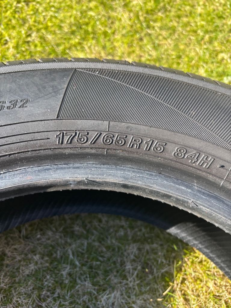 Tyres 15 inch 