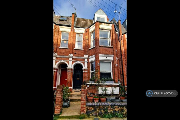 2 bedroom flat in Finsbury Park, London, N4 (2 bed) (#2805160)
