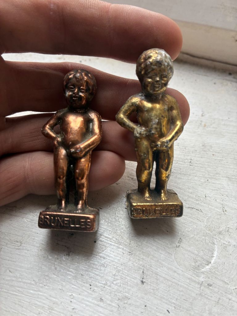 2 little brass boys 