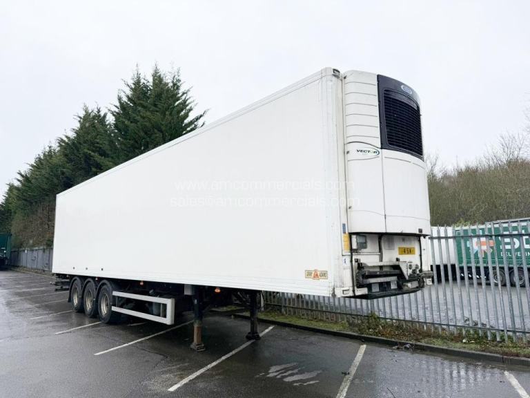 GRAY & ADAMS 4500MM MONO-TEMP FRIDGE TRI AXLE TRAILER